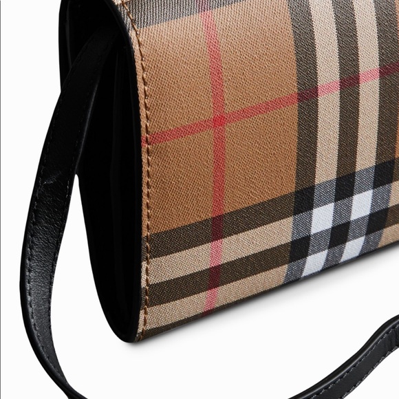 BURBERRY Detachable Strap Check Leather Wallet - Picture 6 of 15